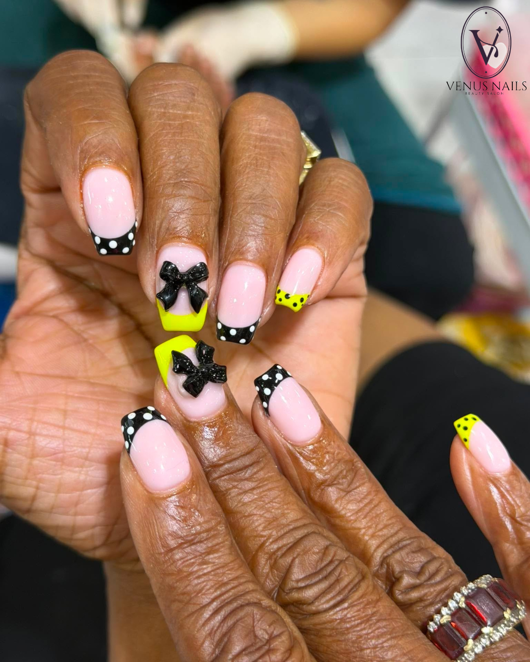 Venus Nails & Spa logo